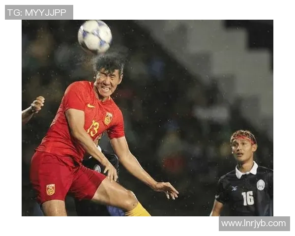 北京足球队整体压制战术解析与其在联赛中的影响力探讨